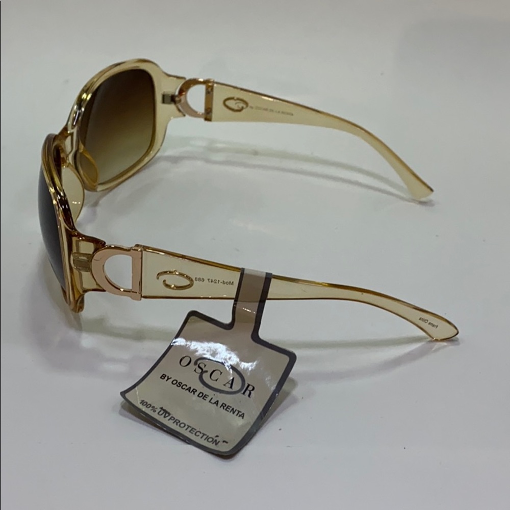(NWT) Oscar de la Renta Sunglasses - Picture 3 of 4